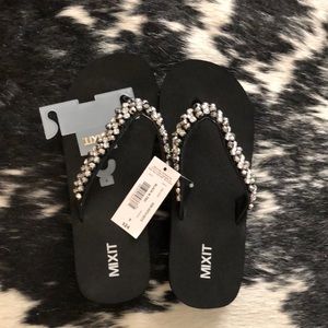 NWT Mixit Bling Sandal